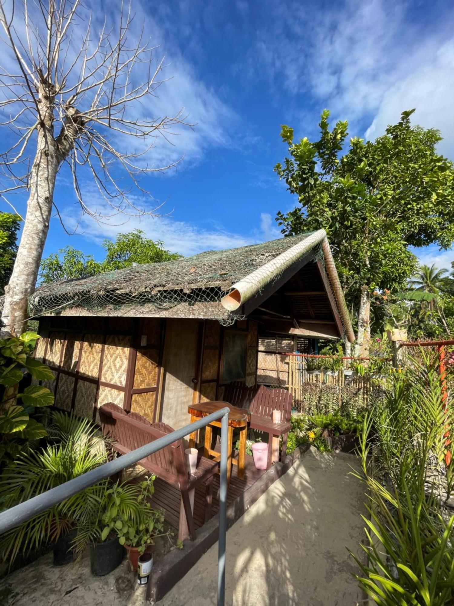Fely'S Homestay Batuan Eksteriør bilde