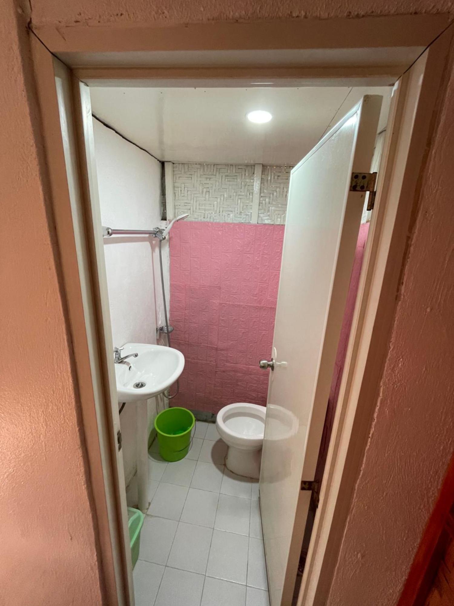 Fely'S Homestay Batuan Eksteriør bilde