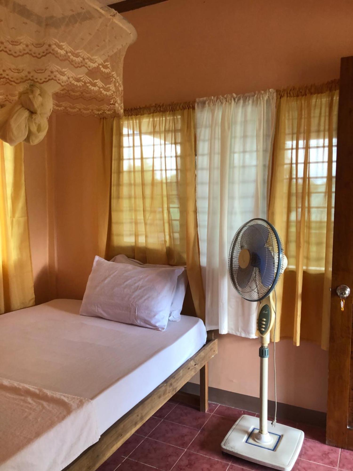 Fely'S Homestay Batuan Eksteriør bilde