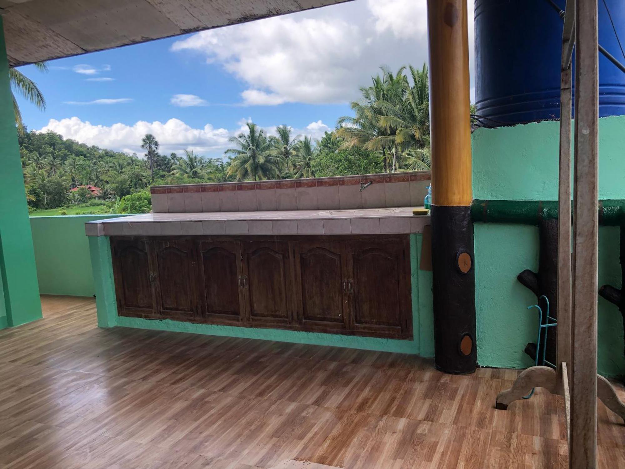 Fely'S Homestay Batuan Eksteriør bilde